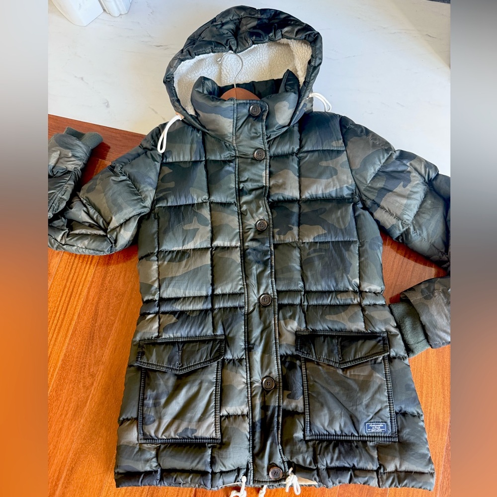 Abercrombie & Fitch Camo Down Puffer Women Jacket Hood Sherpa Teddy Y2K Size L